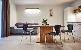 Posestvo Rouna - Winery And Apartments