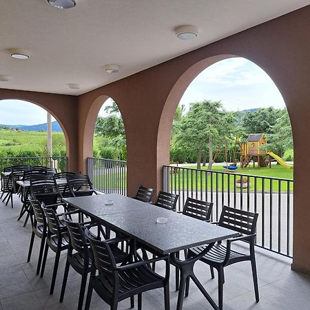 Posestvo Rouna - Winery And Apartments Vipava Exterior photo